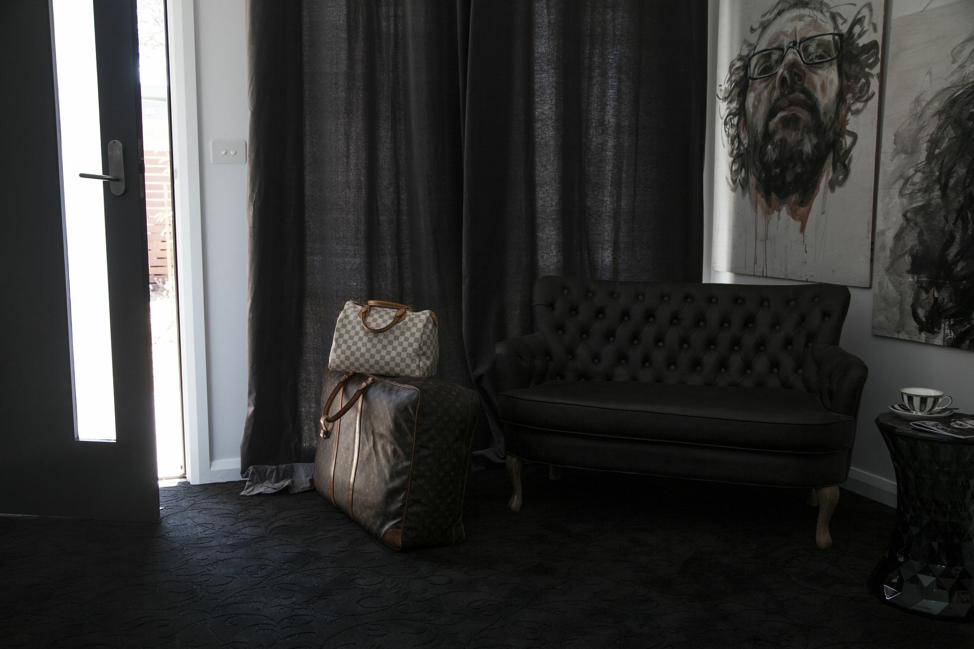 Daylesford Art Motel Bagian luar foto The interior of the hotel